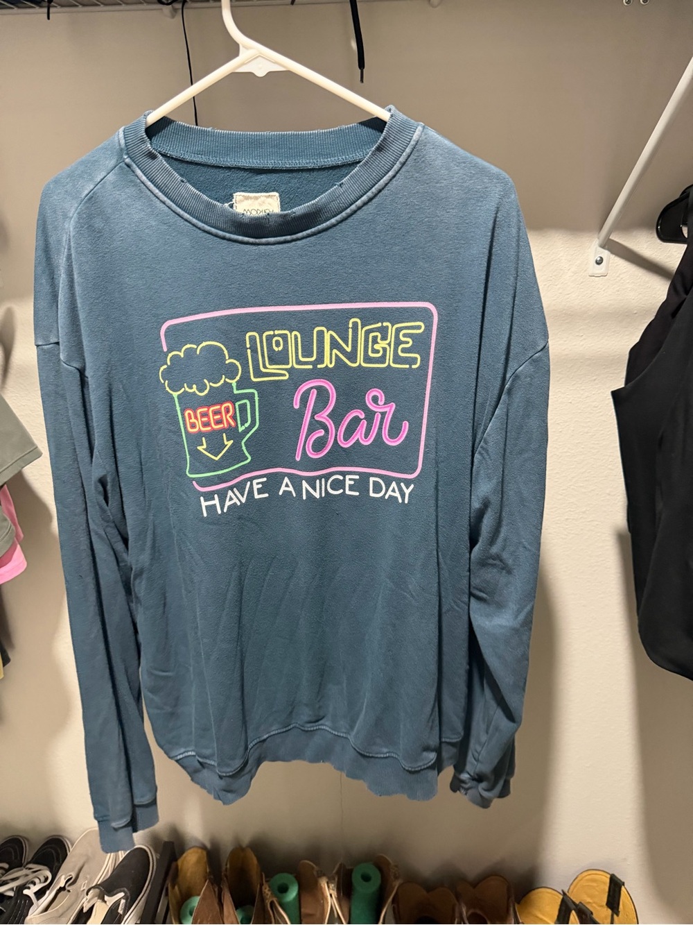Buckle Blue Graphic Lounge Bar Crewneck Sweater